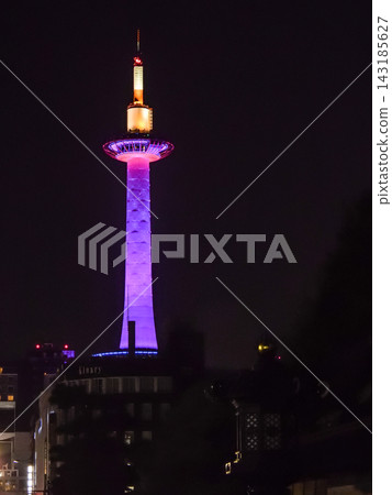 京都塔(紫色燈光) 京都塔(紫色燈光) 143185627