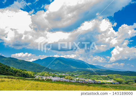 Terraced rice fields of Ikadachi, a scenic spot in the western part of Lake Biwa, Otsu City, Shiga Prefecture Terraced rice fields of Ikadachi, a scenic spot in the western part of Lake Biwa, Otsu City, Shiga Prefecture 143189000
