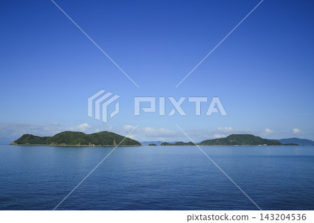 從愛媛縣西葉市壽喜眺望大島 143204536