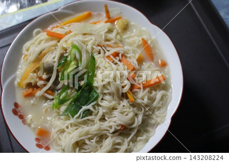 Delicious family ramen Delicious family ramen 143208224