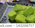 Delicious matcha warabi mochi 143208757