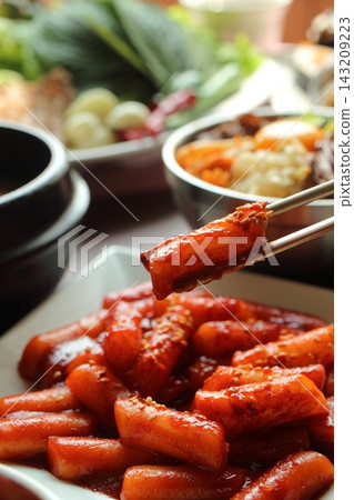 Tteokbokki (2) Tteokbokki (2) 143209223