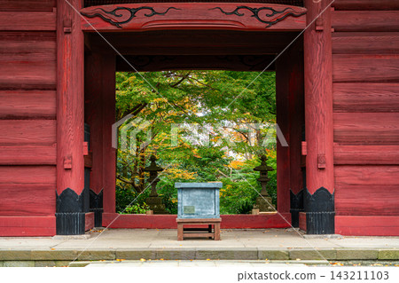 【神奈川縣】妙本寺,秋葉開始變色。 【神奈川縣】妙本寺,秋葉開始變色。 143211103