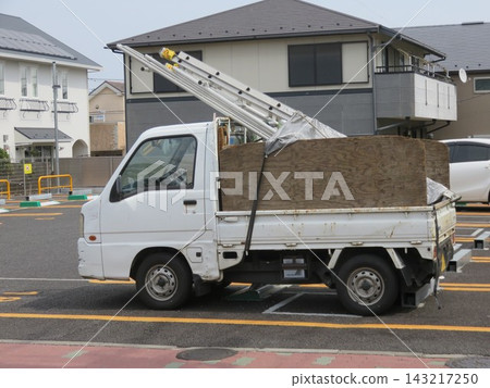 輕型卡車 143217250