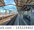 JR Kyushu Yukuhashi Station platform and train in Yukuhashi City, Fukuoka Prefecture 143224402