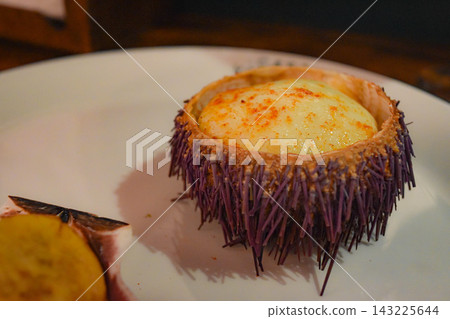 [San Sebastian] Sea Urchin Gratin 143225644
