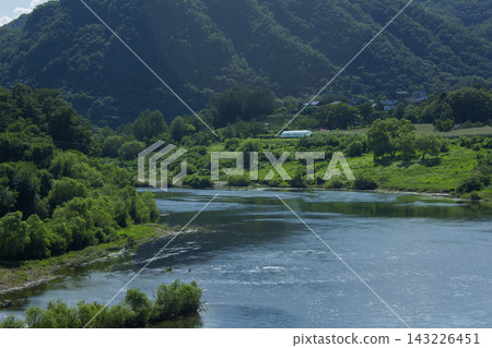 This is the scenery of Cheongnyeongpo in Yeongwol, Gangwon-do. This is the scenery of Cheongnyeongpo in Yeongwol, Gangwon-do. 143226451