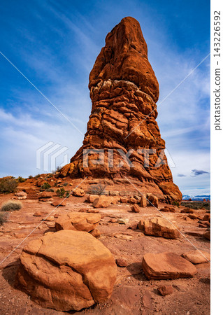 Balanced rock in the Arches national Park, Utah, USA Balanced rock in the Arches national Park, Utah, USA 143226592