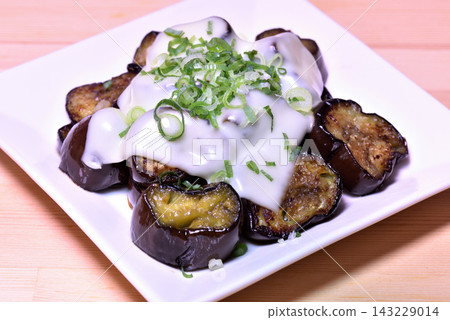 Creative grilled eggplant Creative grilled eggplant 143229014