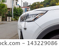 安裝在汽車前保險桿上的角柱 143229086