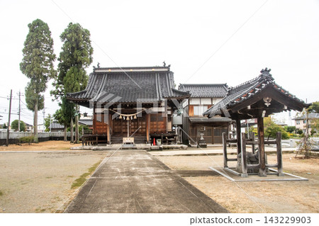 富山市政府中町中名熊野神社 富山市政府中町中名熊野神社 143229903