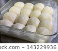 bread dough fermentation 143229936