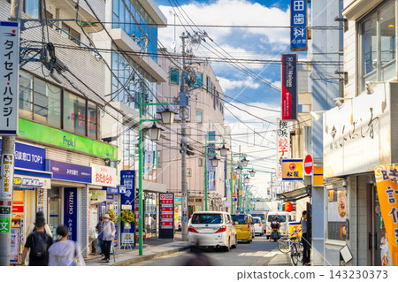 JR橫濱線/東急東橫線~菊名站、站前商店街 JR橫濱線/東急東橫線~菊名站、站前商店街 143230373