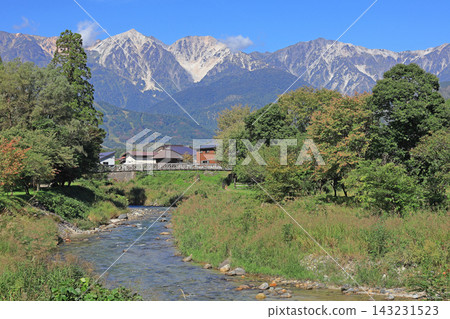 Hakuba in early autumn: The Oide suspension bridge and the Northern Alps Hakuba in early autumn: The Oide suspension bridge and the Northern Alps 143231523