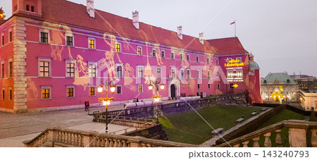 Royal Castle in Warsaw with light projections on the pink facade at dusk - Warsaw, Poland - January 26, 2023 Royal Castle in Warsaw with light projections on the pink facade at dusk - Warsaw, Poland - January 26, 2023 143240793