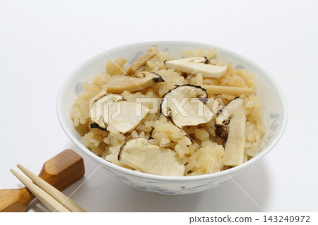 松茸蘑菇飯 松茸蘑菇飯 143240972