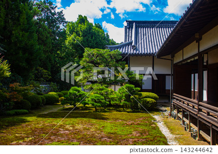 瑞心院小野小町的祝福:祈求美麗、提升情書寫作能力、促成姻緣、提升學業和藝術造詣。 瑞心院小野小町的祝福:祈求美麗、提升情書寫作能力、促成姻緣、提升學業和藝術造詣。 143244642