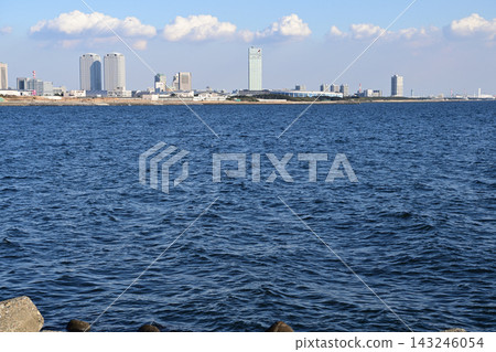 海對岸的幕張新城 143246054