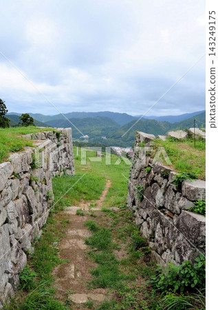 津和野城遺址:三十崗平台石牆 津和野城遺址:三十崗平台石牆 143249175