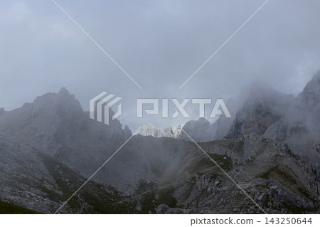 Partenkirchner Dreitorspitze mountain, Garmisch-Partenkirchen, in Bavaria, Germany Partenkirchner Dreitorspitze mountain, Garmisch-Partenkirchen, in Bavaria, Germany 143250644