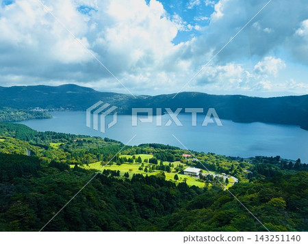 從觀景台看到的蘆之湖 從觀景台看到的蘆之湖 143251140