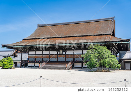 Kyoto Imperial Palace, Shishinden: The main hall of the Imperial Palace; also known as Nanden (viewed from the South Garden); where court ceremonies are held. Kyoto Imperial Palace, Shishinden: The main hall of the Imperial Palace; also known as Nanden (viewed from the South Garden); where court ceremonies are held. 143252512