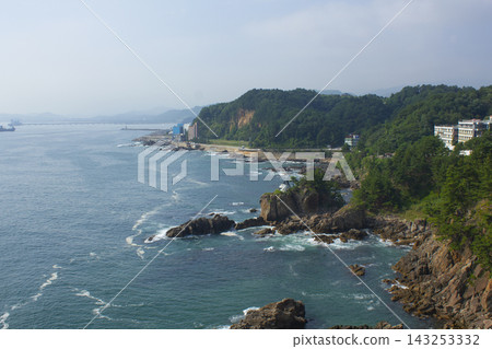 It is a view of the East Sea. It is a view of the East Sea. 143253332