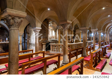 Crypt interior of the Romanesque Cathedral of Modena Italy Crypt interior of the Romanesque Cathedral of Modena Italy 143253942