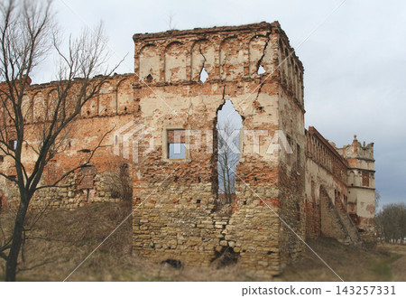 Ruins of the Stare Selo Fortress with ancient brick walls and tower Ruins of the Stare Selo Fortress with ancient brick walls and tower 143257331