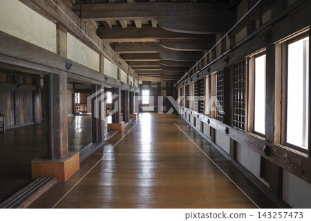 世界遺產姬路城的內部走廊 世界遺產姬路城的內部走廊 143257473