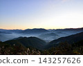 從潮見峠出發的中邊線（熊野古道）的雲海（霧） 143257626