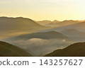 從潮見峠出發的中邊線（熊野古道）的雲海（霧） 143257627