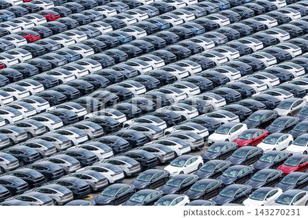 Electric vehicles (Tesla) that have been imported and are awaiting shipment. Electric vehicles (Tesla) that have been imported and are awaiting shipment. 143270231