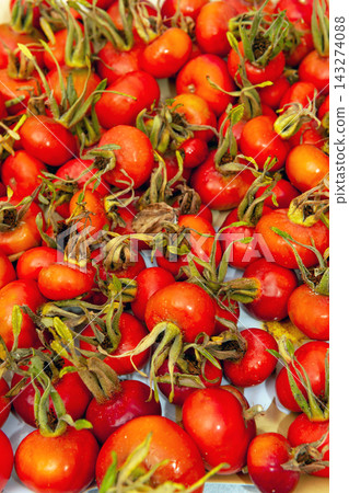 Raw Ripe Orange Rosehip Berries. Raw Ripe Orange Rosehip Berries. 143274088