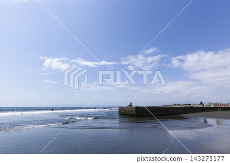 湘南久元沼海灘,位於引吉川河口附近 湘南久元沼海灘,位於引吉川河口附近 143275177