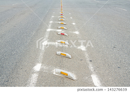 路面釘(防手震桿) 路面釘(防手震桿) 143276639