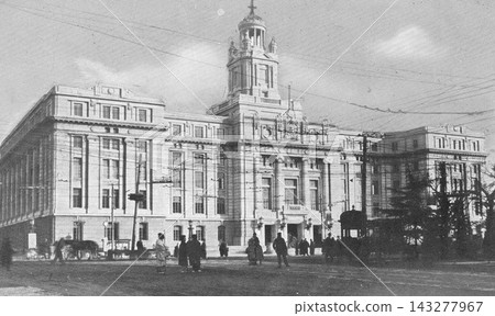 Old photograph, 1923-1933, Osaka City Hall (the third building, completed in 1921) Old photograph, 1923-1933, Osaka City Hall (the third building, completed in 1921) 143277967
