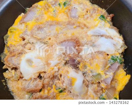 自製炸豬排燉菜 自製炸豬排燉菜 143278162