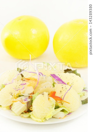 Salad made with Tosa Buntan (a type of citrus fruit) - large citrus fruit - bright background 143289380