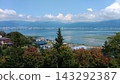 【信州風景駕車路線】從山頂俯瞰諏訪湖和山脈全景 143292387
