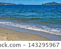 Amanohashidate: A beautiful sea with white sand and green pine trees (Miyazu City, Kyoto Prefecture) 143295967