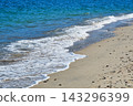 Amanohashidate: A beautiful sea with white sand and green pine trees (Miyazu City, Kyoto Prefecture) 143296399