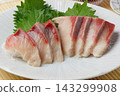 Yellowtail sashimi 143299908