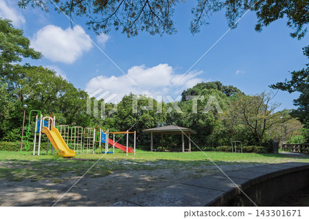 Tagayama Park, the site of the former Tofukuji Castle, surrounded by lush greenery. Tagayama Park, the site of the former Tofukuji Castle, surrounded by lush greenery. 143301671