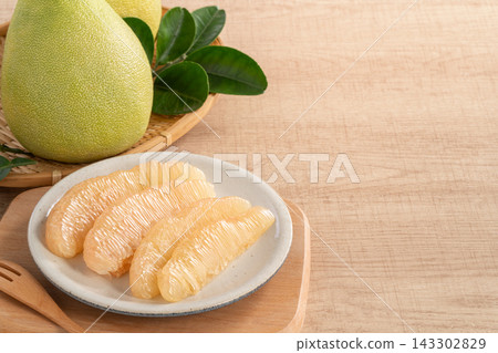 pomelo mid-autumn festival bundan background pomelo Moon Festival ユズ ゆず ぶんたん 15 nights 143302829