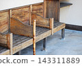 Old Japanese-style wooden bench 143311889