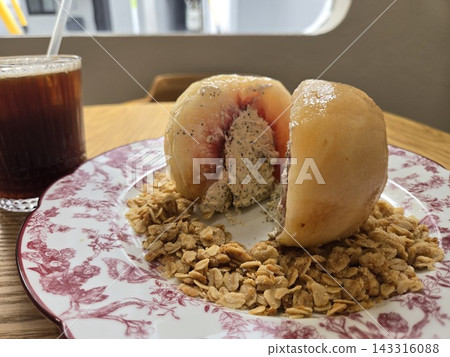 甜點:桃子配希臘優格 甜點:桃子配希臘優格 143316088