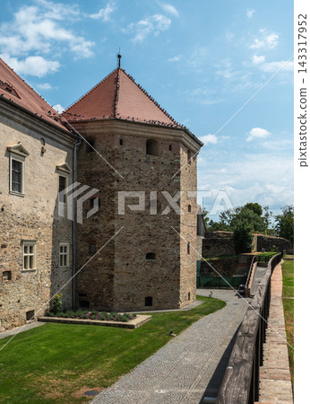 Fagaras Fortress Inner Courtyard Tower Architecture Transylvania Romania Fagaras Fortress Inner Courtyard Tower Architecture Transylvania Romania 143317952
