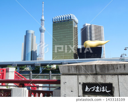 Tokyo Skytree and golden sculpture as seen from Azumabashi Bridge | Asakusa Tokyo Skytree and golden sculpture as seen from Azumabashi Bridge | Asakusa 143318109