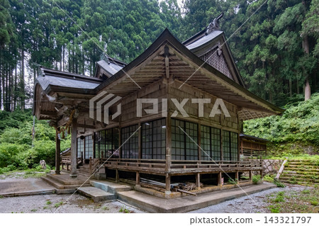 鳥取縣日野郡日南町福榮神社參拜殿 鳥取縣日野郡日南町福榮神社參拜殿 143321797